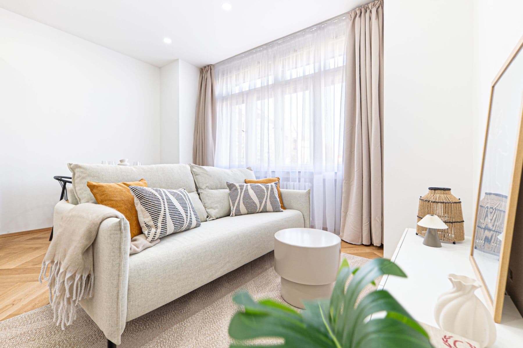 1 bedroom with open-plan kitchen flat to rent, 55 m², U Vodárny, Prague, Prague 1 bedroom with open-plan kitchen flat to rent, 55 m², U Vodárny, Prague, Prague