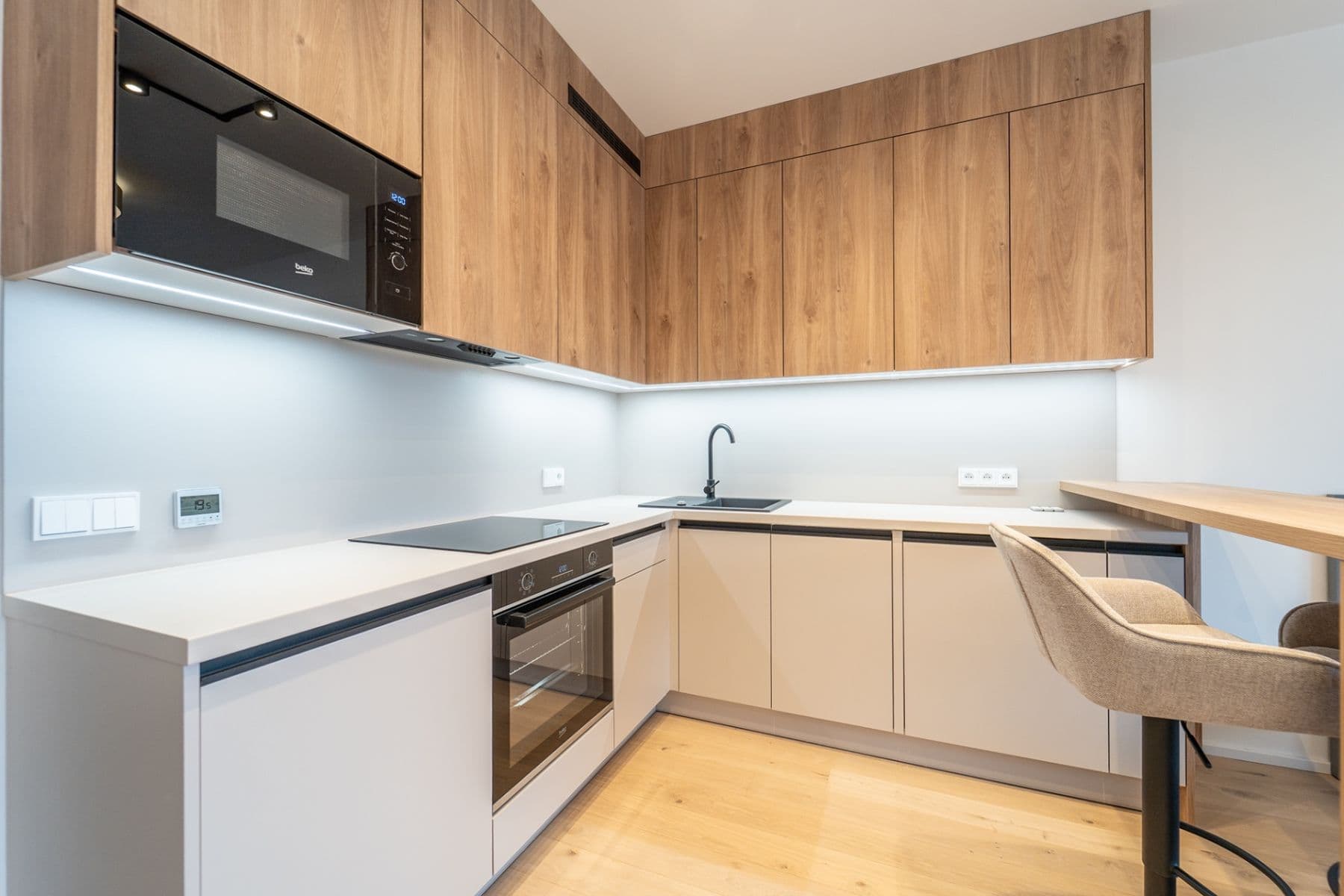 Studio flat to rent, 29 m², Československého exilu, Prague, Prague Studio flat to rent, 29 m², Československého exilu, Prague, Prague