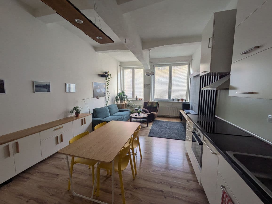 1 bedroom with open-plan kitchen flat to rent, 61 m², Bartoškova, Prague, Prague 1 bedroom with open-plan kitchen flat to rent, 61 m², Bartoškova, Prague, Prague