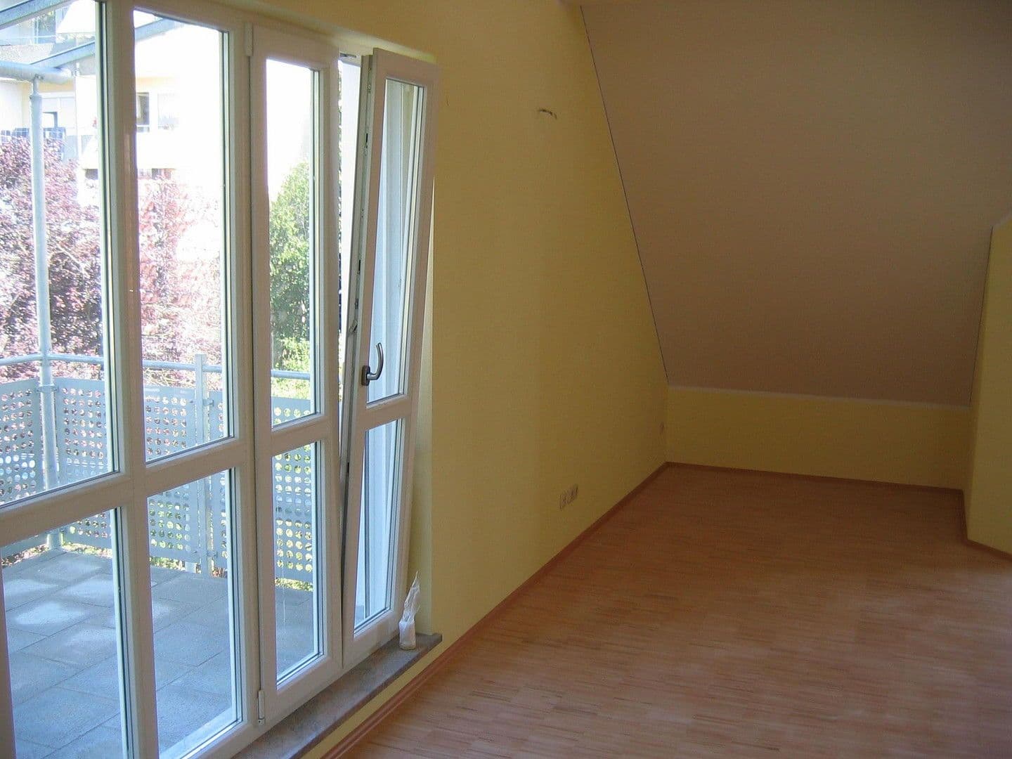 2 bedroom with open-plan kitchen flat to rent, 82 m², Blumenstraße 23, Karlsfeld, Bavaria 2 bedroom with open-plan kitchen flat to rent, 82 m², Blumenstraße 23, Karlsfeld, Bavaria