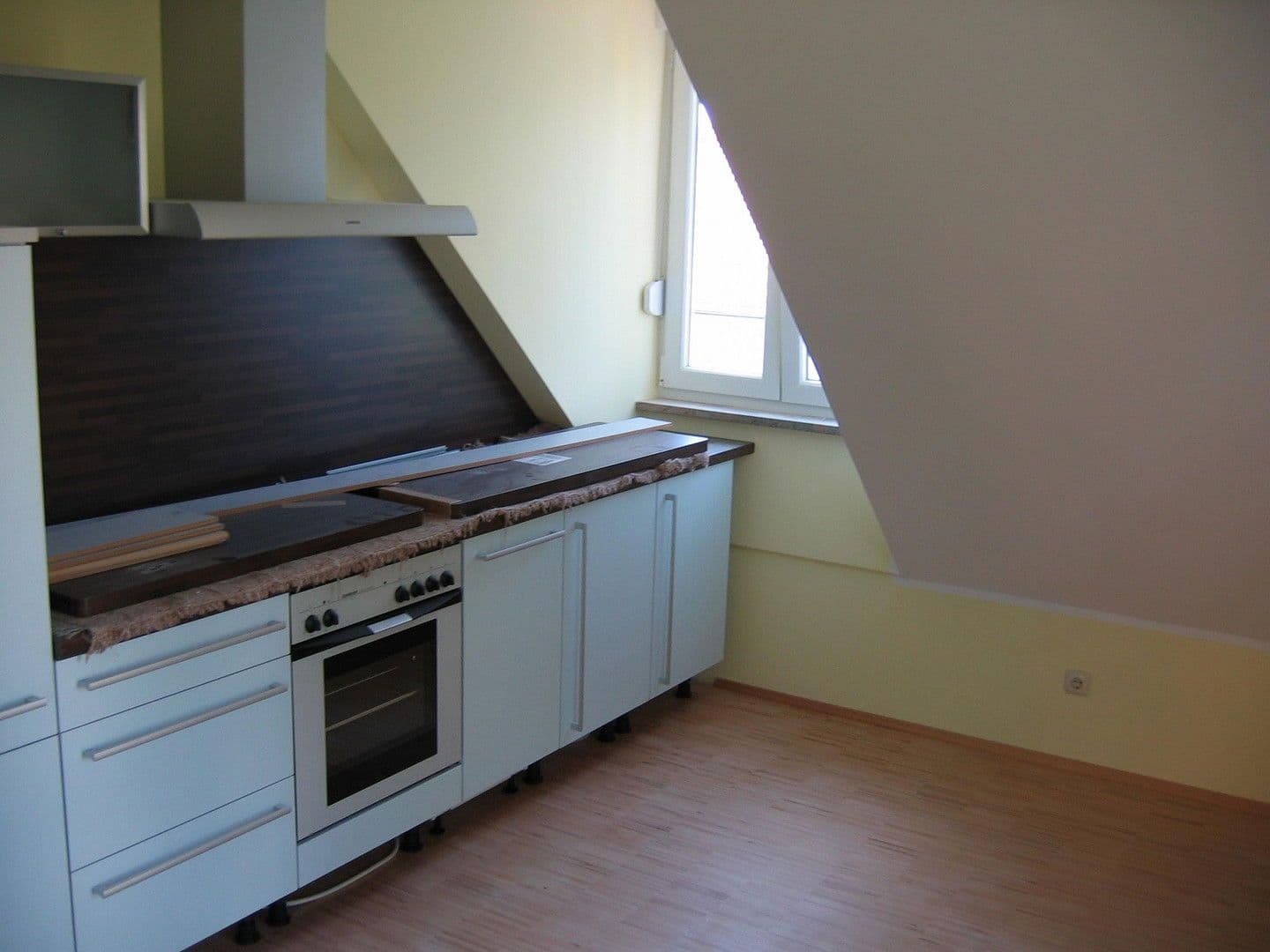 2 bedroom with open-plan kitchen flat to rent, 82 m², Blumenstraße 23, Karlsfeld, Bavaria 2 bedroom with open-plan kitchen flat to rent, 82 m², Blumenstraße 23, Karlsfeld, Bavaria