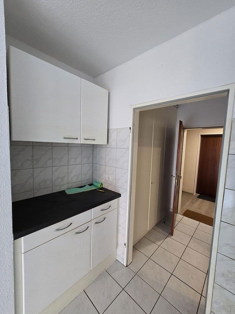 Studio flat to rent, 47 m², Görlitzer Straße 7, Neuss, North Rhine-Westphalia Studio flat to rent, 47 m², Görlitzer Straße 7, Neuss, North Rhine-Westphalia