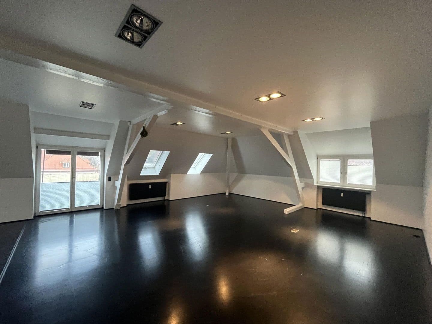 5 bedroom flat to rent, 284 m², Schwarzwaldstr. 17, Singen (Hohentwiel), Baden-Württemberg 5 bedroom flat to rent, 284 m², Schwarzwaldstr. 17, Singen (Hohentwiel), Baden-Württemberg