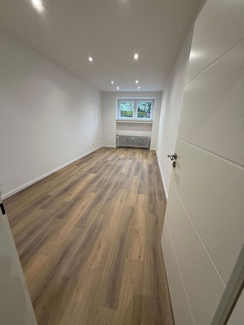 3 bedroom with open-plan kitchen flat to rent, 107 m², Langenfeld (Rheinland), North Rhine-Westphalia 3 bedroom with open-plan kitchen flat to rent, 107 m², Langenfeld (Rheinland), North Rhine-Westphalia