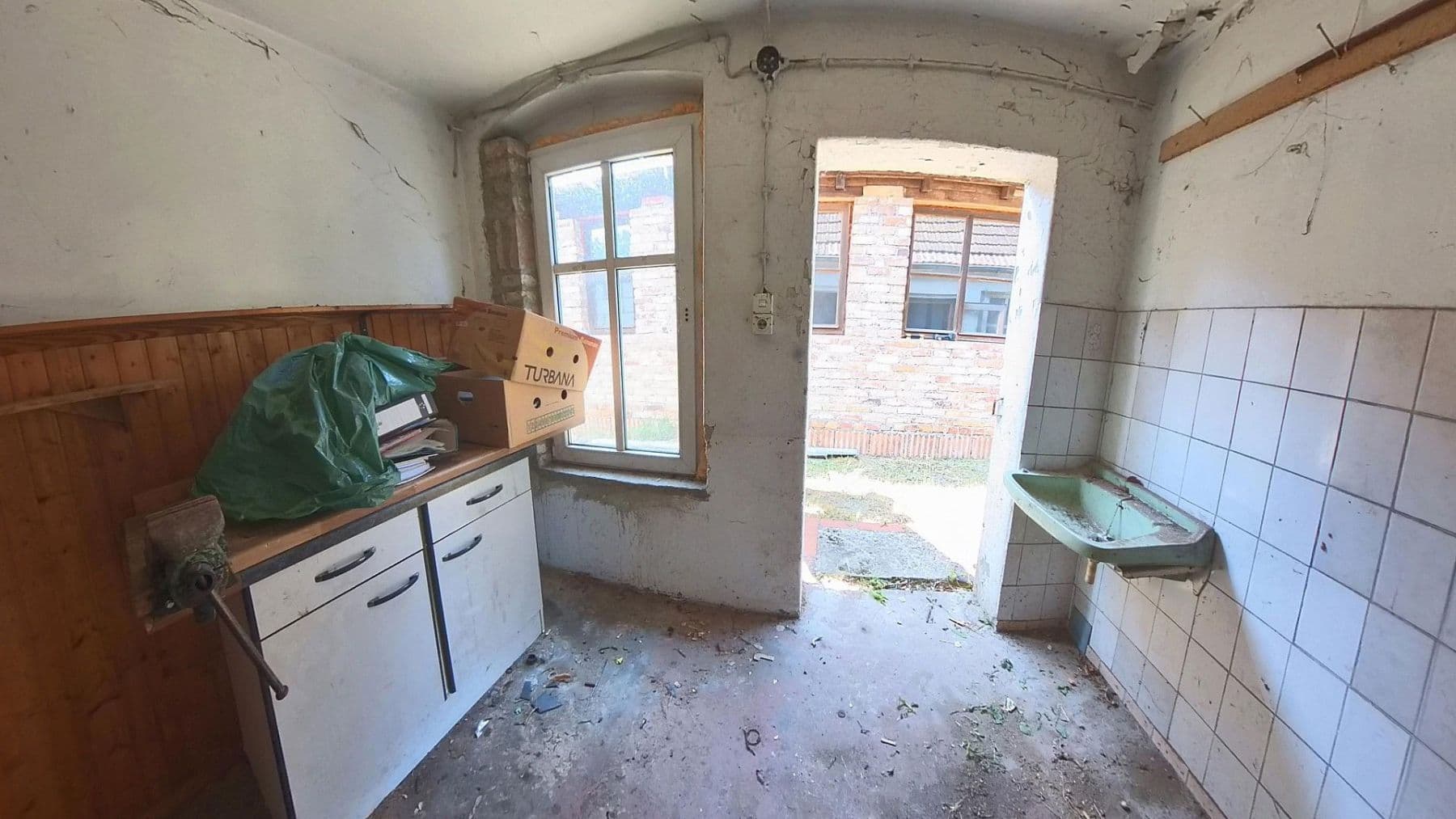 house for sale, 93 m², Briesniger Hauptstr. 28, Forst (Lausitz) - Baršć, Brandenburg house for sale, 93 m², Briesniger Hauptstr. 28, Forst (Lausitz) - Baršć, Brandenburg