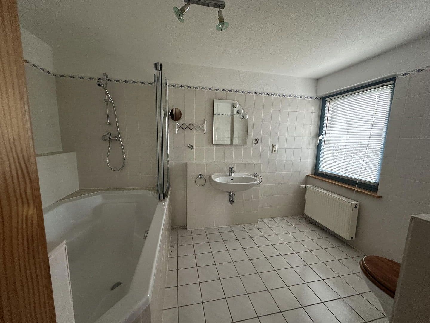 house to rent, 220 m², Hauptstraße 38, Rom, Mecklenburg-Vorpommern house to rent, 220 m², Hauptstraße 38, Rom, Mecklenburg-Vorpommern