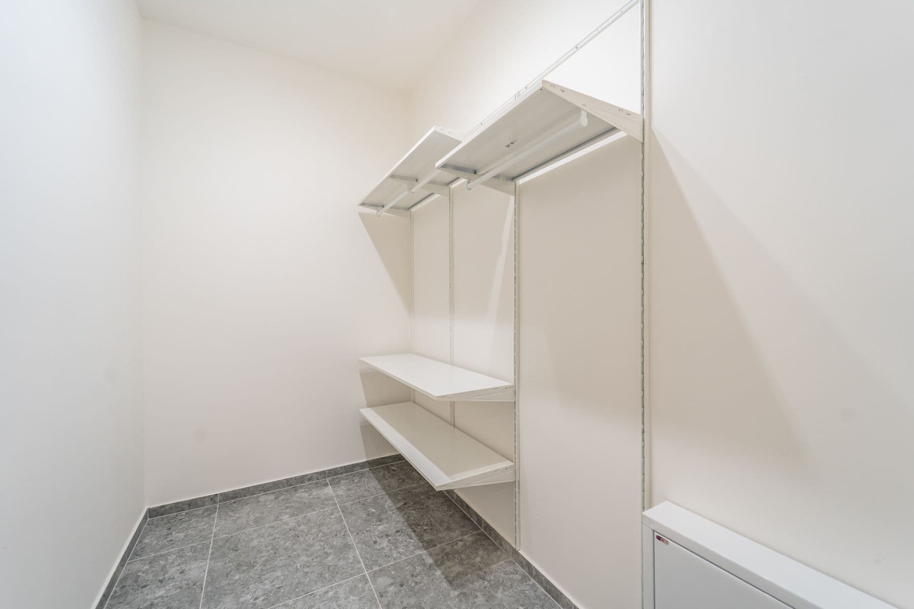 1 bedroom with open-plan kitchen flat to rent, 53 m², Československého exilu, Prague, Prague 1 bedroom with open-plan kitchen flat to rent, 53 m², Československého exilu, Prague, Prague