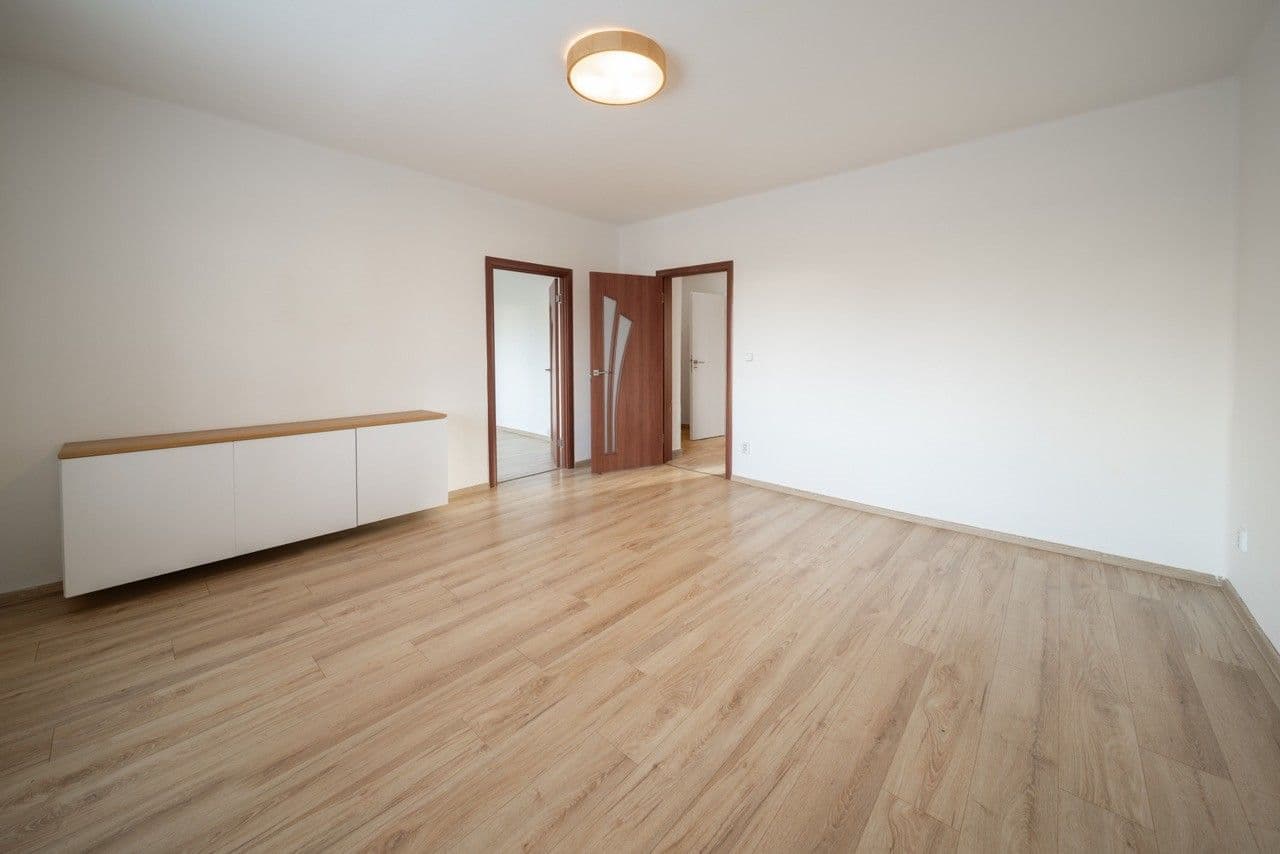 3 bedroom flat to rent, 70 m², U Stadiónu, Ústí nad Labem, Ústecký Region 3 bedroom flat to rent, 70 m², U Stadiónu, Ústí nad Labem, Ústecký Region