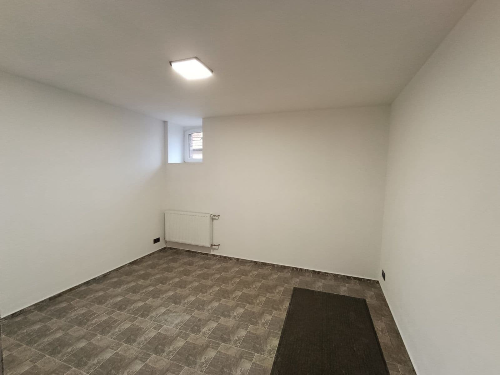 4 bedroom flat to rent, 120 m², Plchov, Středočeský Region 4 bedroom flat to rent, 120 m², Plchov, Středočeský Region