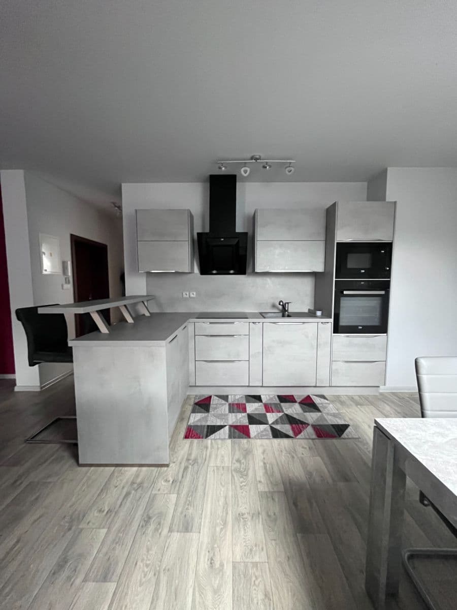 3 bedroom with open-plan kitchen flat for sale, 96 m², Okružní, Planá nad Lužnicí, Jihočeský Region 3 bedroom with open-plan kitchen flat for sale, 96 m², Okružní, Planá nad Lužnicí, Jihočeský Region