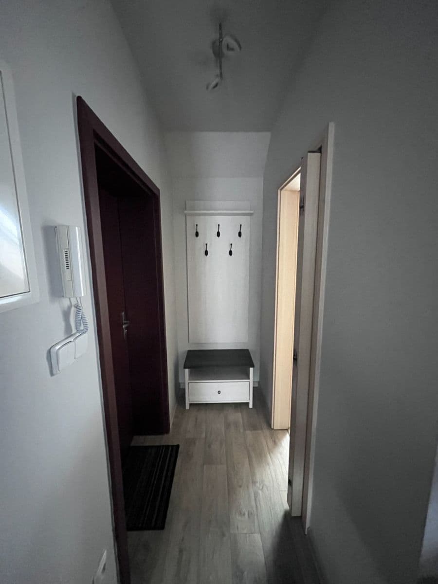 3 bedroom with open-plan kitchen flat for sale, 96 m², Okružní, Planá nad Lužnicí, Jihočeský Region 3 bedroom with open-plan kitchen flat for sale, 96 m², Okružní, Planá nad Lužnicí, Jihočeský Region