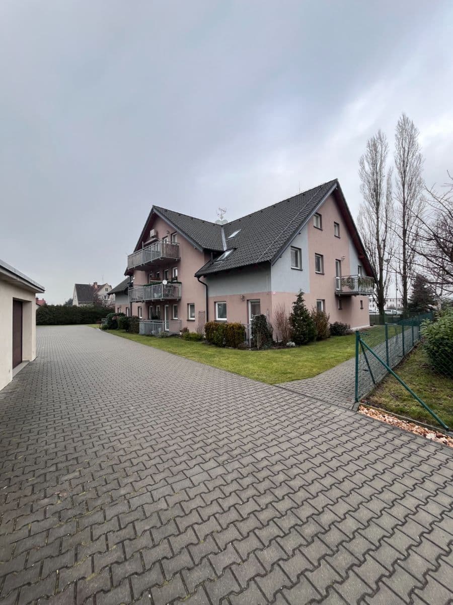 3 bedroom with open-plan kitchen flat for sale, 96 m², Okružní, Planá nad Lužnicí, Jihočeský Region 3 bedroom with open-plan kitchen flat for sale, 96 m², Okružní, Planá nad Lužnicí, Jihočeský Region