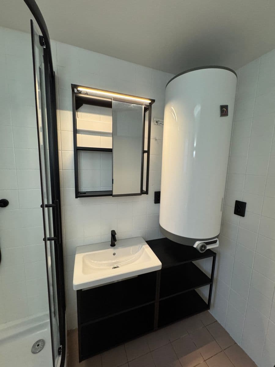 2 bedroom flat to rent, 65 m², Sichrovského, Prague, Prague 2 bedroom flat to rent, 65 m², Sichrovského, Prague, Prague