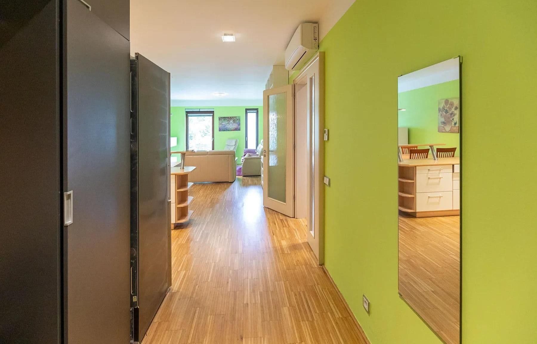 1 bedroom with open-plan kitchen flat to rent, 80 m², Rohanské nábřeží, Prague, Prague 1 bedroom with open-plan kitchen flat to rent, 80 m², Rohanské nábřeží, Prague, Prague