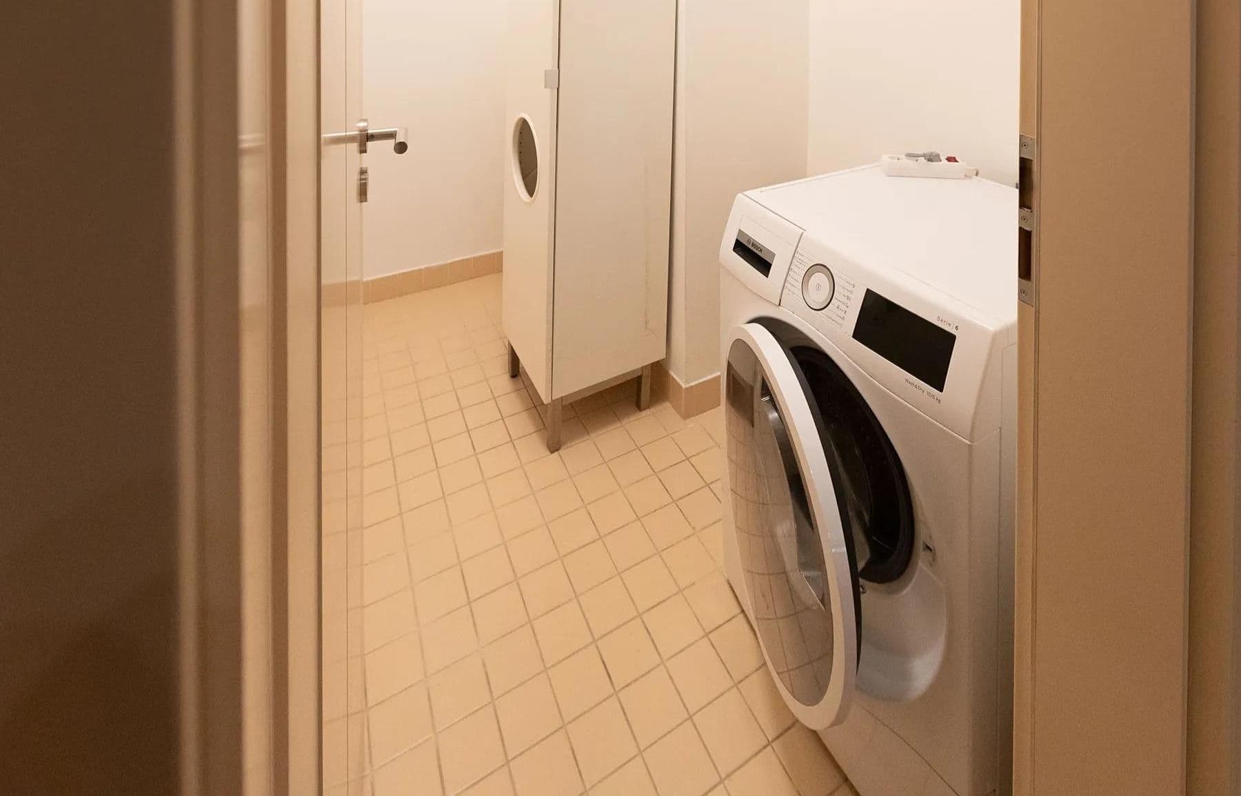 1 bedroom with open-plan kitchen flat to rent, 80 m², Rohanské nábřeží, Prague, Prague 1 bedroom with open-plan kitchen flat to rent, 80 m², Rohanské nábřeží, Prague, Prague