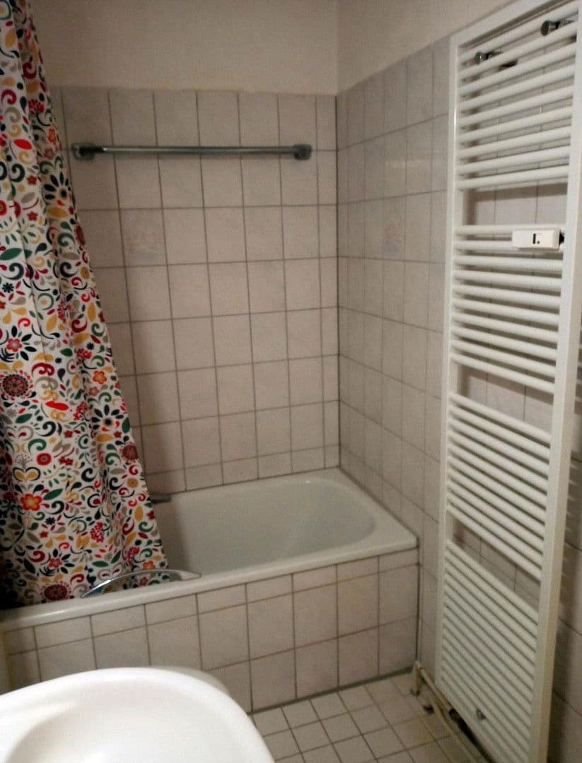 1 bedroom with open-plan kitchen flat to rent, 62 m², Wittelsbachstraße 72, Ludwigshafen, Rhineland-Palatinate 1 bedroom with open-plan kitchen flat to rent, 62 m², Wittelsbachstraße 72, Ludwigshafen, Rhineland-Palatinate