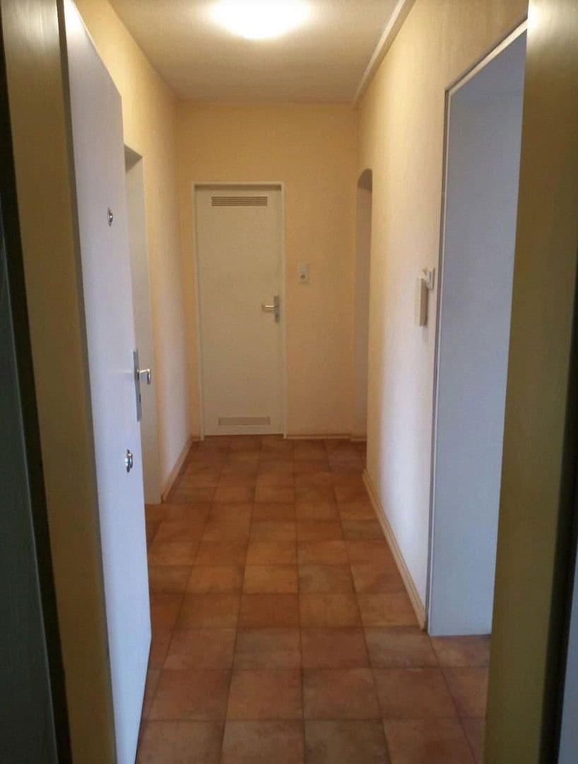 1 bedroom with open-plan kitchen flat to rent, 62 m², Wittelsbachstraße 72, Ludwigshafen, Rhineland-Palatinate 1 bedroom with open-plan kitchen flat to rent, 62 m², Wittelsbachstraße 72, Ludwigshafen, Rhineland-Palatinate