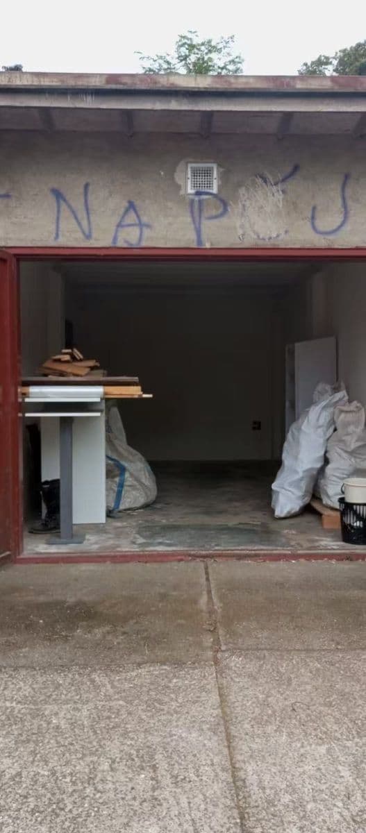 garage to rent, 18 m², Růmy, Zlín, Zlínský Region garage to rent, 18 m², Růmy, Zlín, Zlínský Region