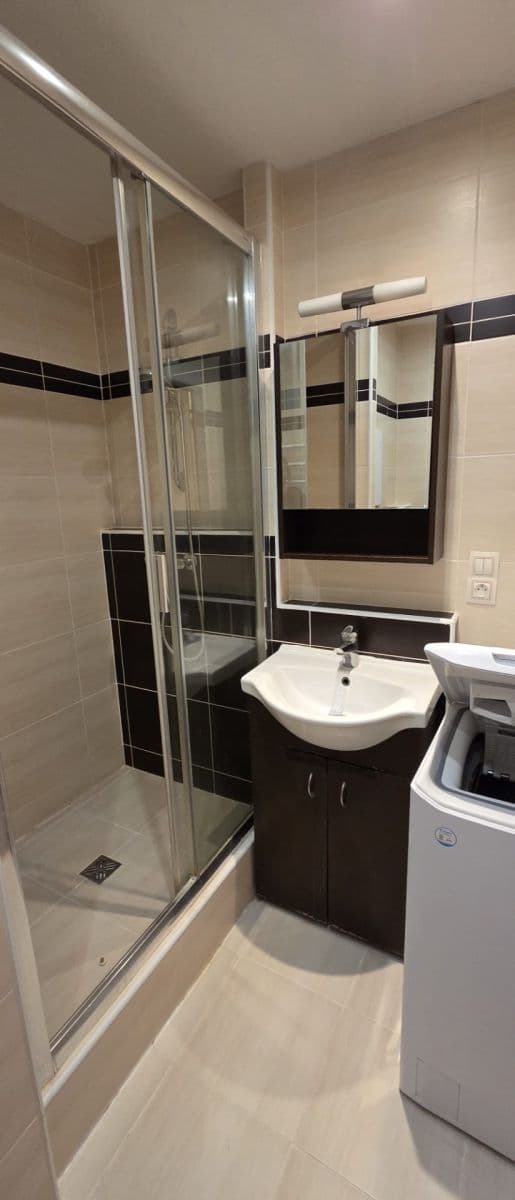 1 bedroom with open-plan kitchen flat to rent, 45 m², Mládežnická, Kladno, Středočeský Region 1 bedroom with open-plan kitchen flat to rent, 45 m², Mládežnická, Kladno, Středočeský Region