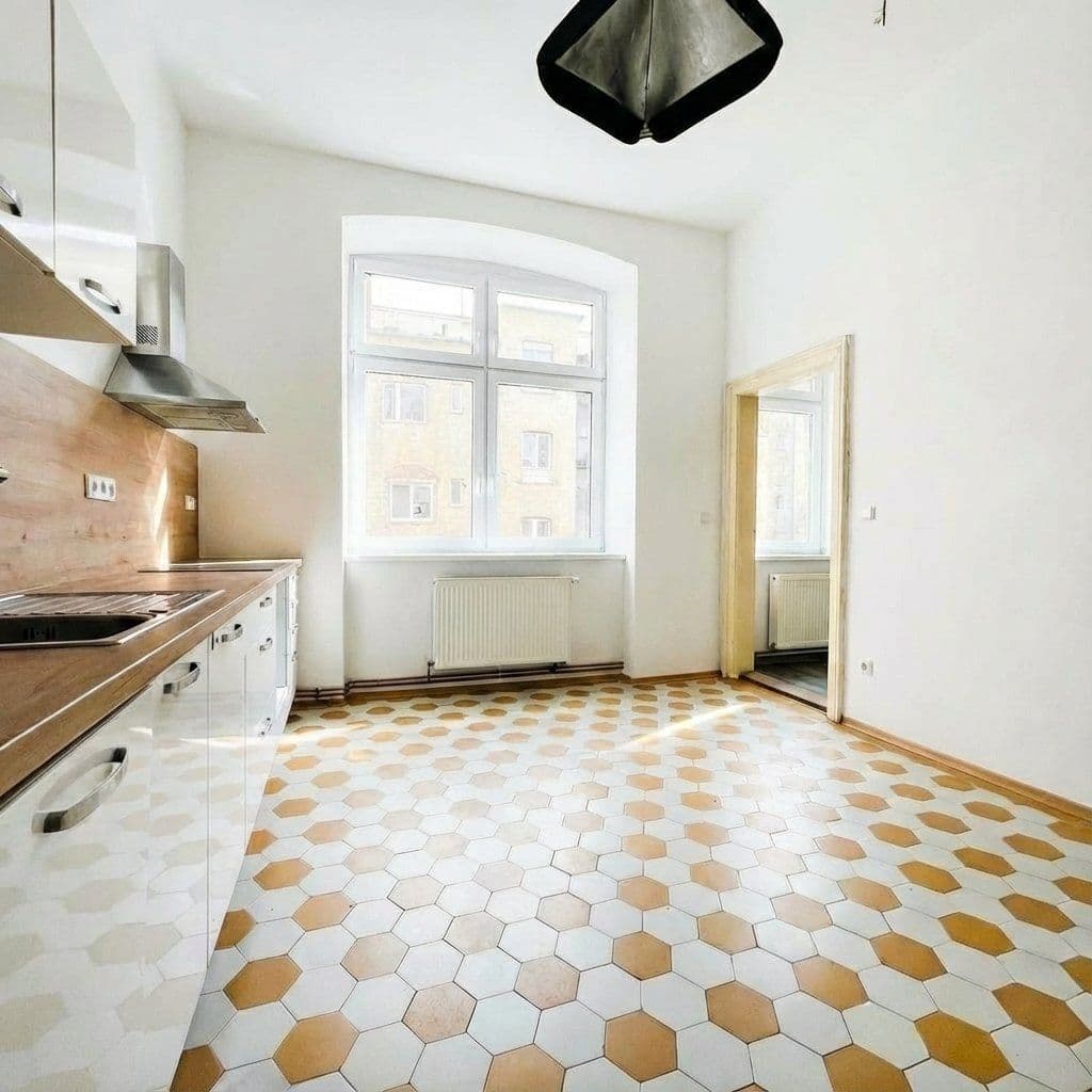 flat to rent, 130 m², třída Svobody, Olomouc, Olomoucký Region flat to rent, 130 m², třída Svobody, Olomouc, Olomoucký Region