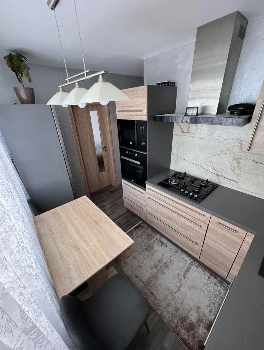 4 bedroom flat for sale, 85 m², Budovatelů, Jablonec nad Nisou, Liberecký Region 4 bedroom flat for sale, 85 m², Budovatelů, Jablonec nad Nisou, Liberecký Region