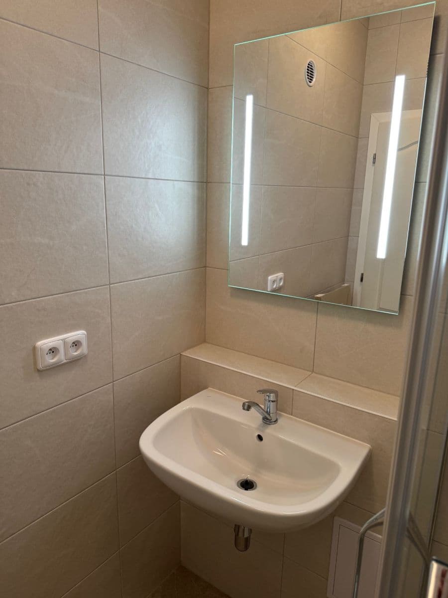 3 bedroom flat to rent, 104 m², Libínská, Prague, Prague 3 bedroom flat to rent, 104 m², Libínská, Prague, Prague