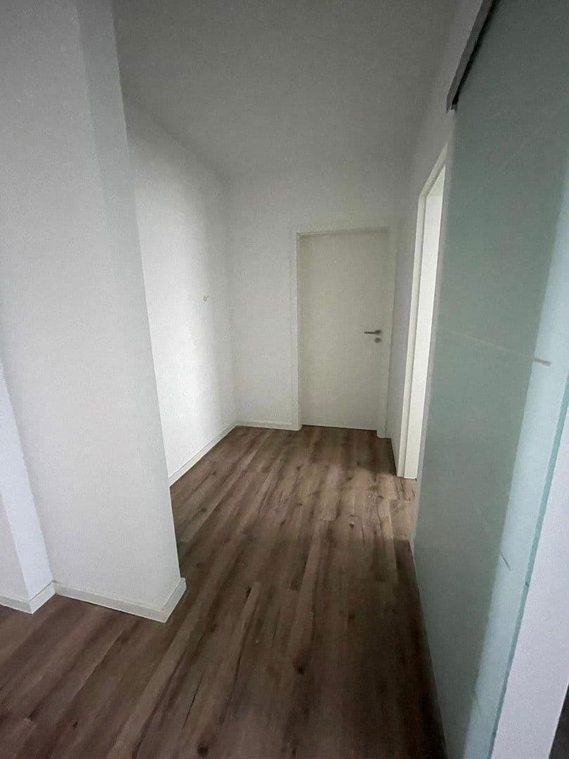 3 bedroom flat to rent, 109 m², Alzeyer Str. 1, Frankfurt, Hesse 3 bedroom flat to rent, 109 m², Alzeyer Str. 1, Frankfurt, Hesse