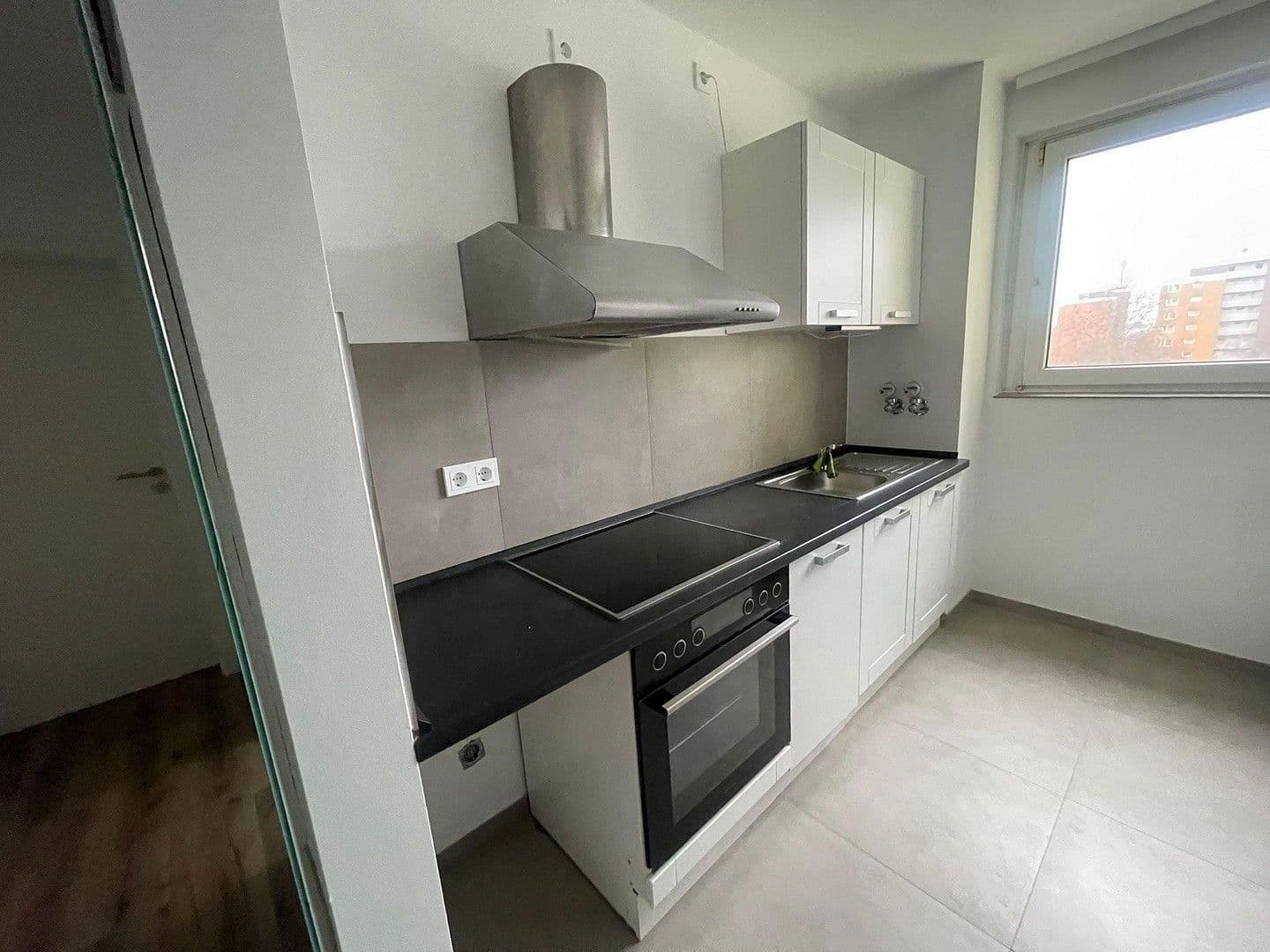 3 bedroom flat to rent, 109 m², Alzeyer Str. 1, Frankfurt, Hesse 3 bedroom flat to rent, 109 m², Alzeyer Str. 1, Frankfurt, Hesse