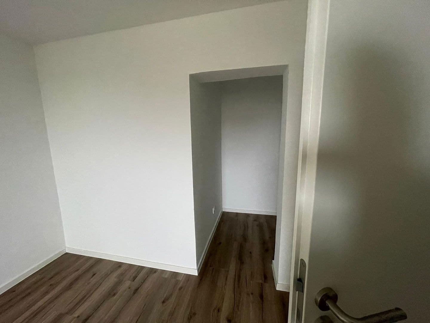 3 bedroom flat to rent, 109 m², Alzeyer Str. 1, Frankfurt, Hesse 3 bedroom flat to rent, 109 m², Alzeyer Str. 1, Frankfurt, Hesse