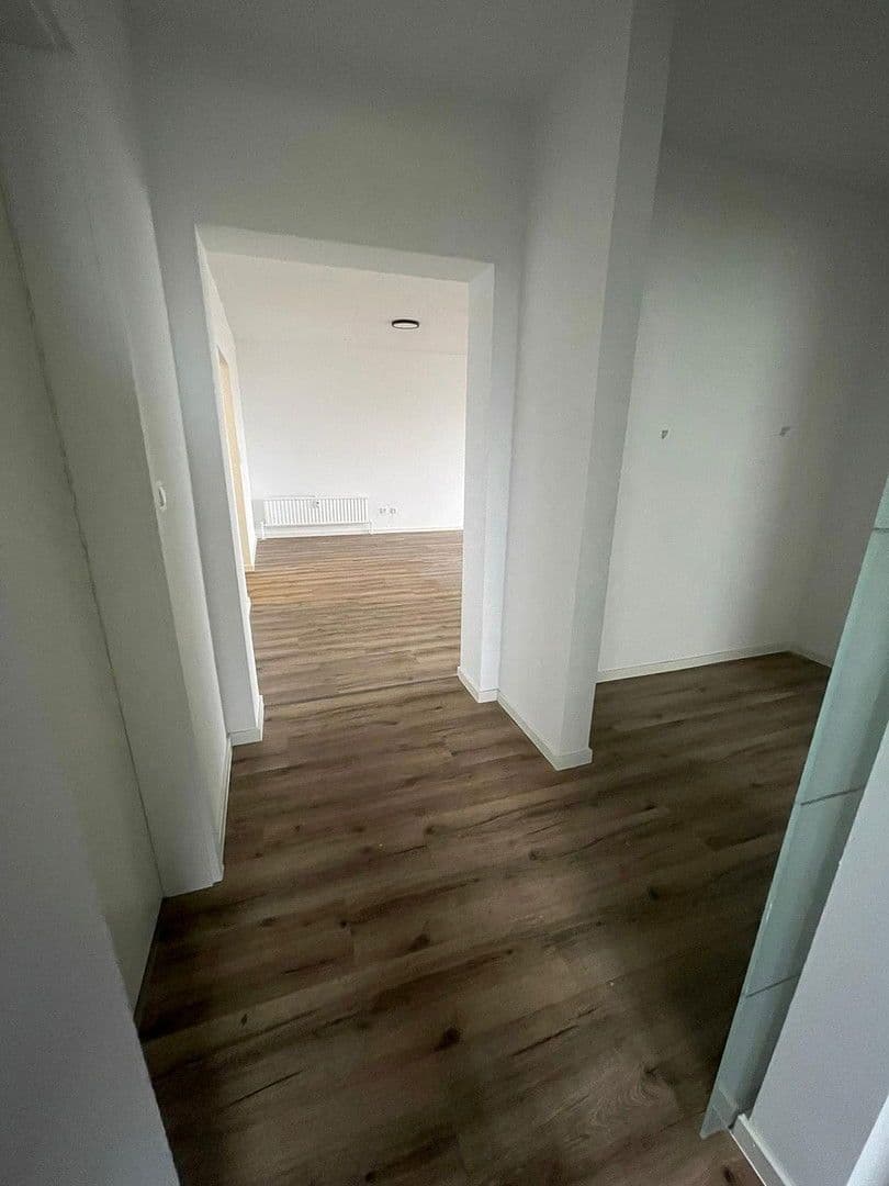 3 bedroom flat to rent, 109 m², Alzeyer Str. 1, Frankfurt, Hesse 3 bedroom flat to rent, 109 m², Alzeyer Str. 1, Frankfurt, Hesse