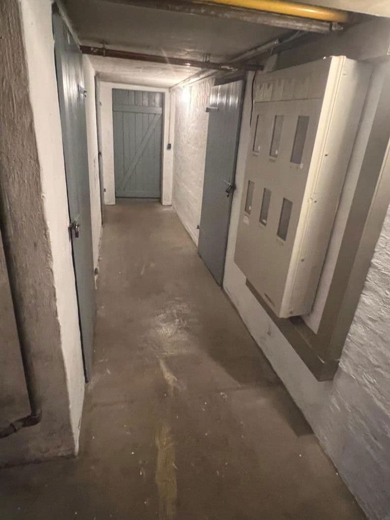 house for sale, 900 m², Weetzer Kirchweg 6, Ronnenberg, Lower Saxony house for sale, 900 m², Weetzer Kirchweg 6, Ronnenberg, Lower Saxony