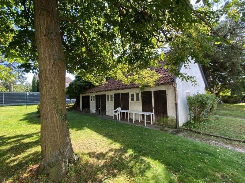 house for sale, 900 m², Weetzer Kirchweg 6, Ronnenberg, Lower Saxony house for sale, 900 m², Weetzer Kirchweg 6, Ronnenberg, Lower Saxony