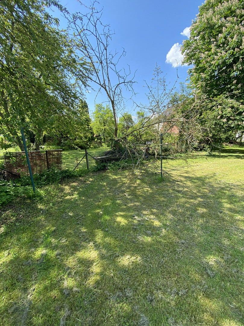 house for sale, 900 m², Weetzer Kirchweg 6, Ronnenberg, Lower Saxony house for sale, 900 m², Weetzer Kirchweg 6, Ronnenberg, Lower Saxony