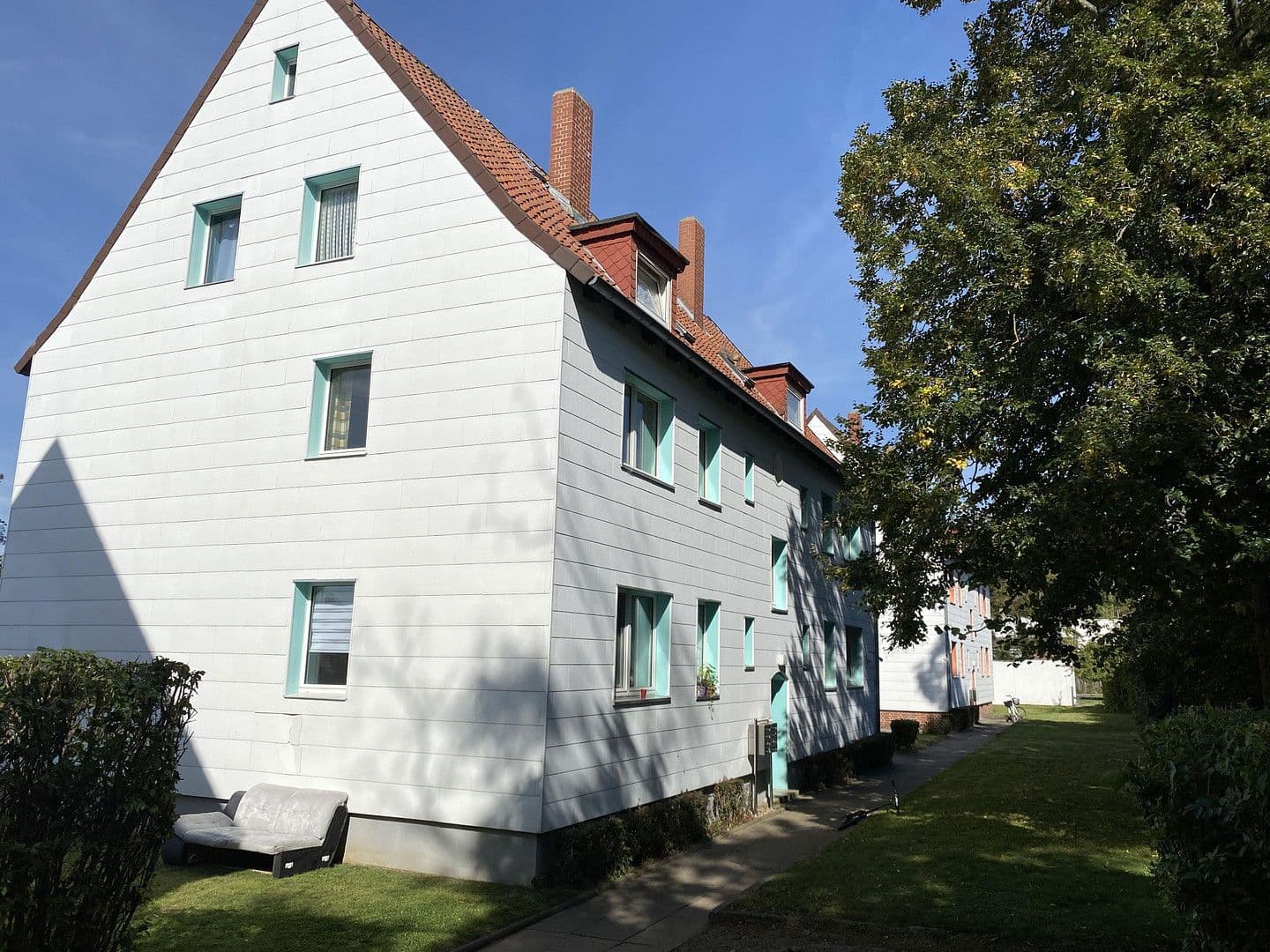 house for sale, 900 m², Weetzer Kirchweg 6, Ronnenberg, Lower Saxony house for sale, 900 m², Weetzer Kirchweg 6, Ronnenberg, Lower Saxony