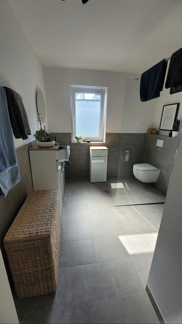 3 bedroom flat to rent, 93 m², Siegburger Straße 44a, Overath, North Rhine-Westphalia 3 bedroom flat to rent, 93 m², Siegburger Straße 44a, Overath, North Rhine-Westphalia