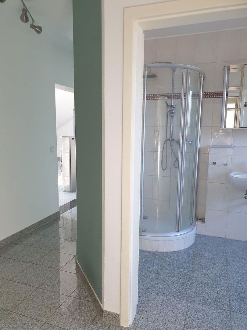 3 bedroom flat for sale, 85 m², Langenfeld (Rheinland), North Rhine-Westphalia 3 bedroom flat for sale, 85 m², Langenfeld (Rheinland), North Rhine-Westphalia