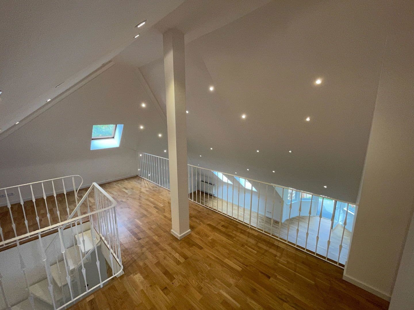 3 bedroom with open-plan kitchen flat to rent, 193 m², Bergstraße 16, Carlsberg, Rhineland-Palatinate 3 bedroom with open-plan kitchen flat to rent, 193 m², Bergstraße 16, Carlsberg, Rhineland-Palatinate