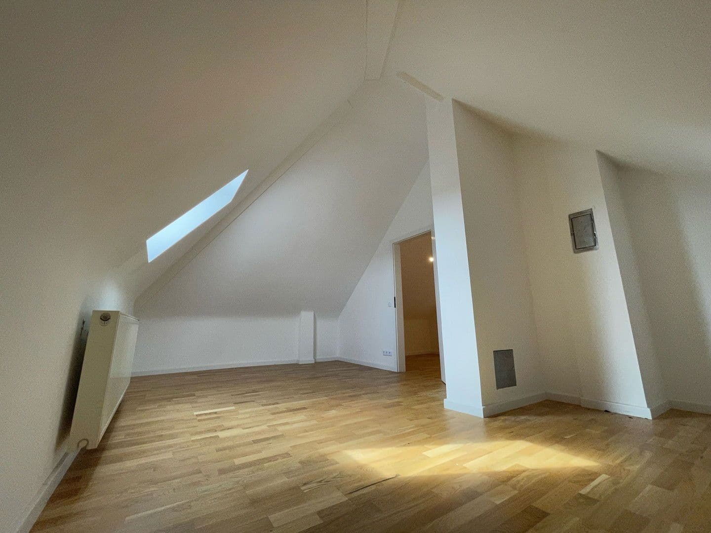 3 bedroom with open-plan kitchen flat to rent, 193 m², Bergstraße 16, Carlsberg, Rhineland-Palatinate 3 bedroom with open-plan kitchen flat to rent, 193 m², Bergstraße 16, Carlsberg, Rhineland-Palatinate