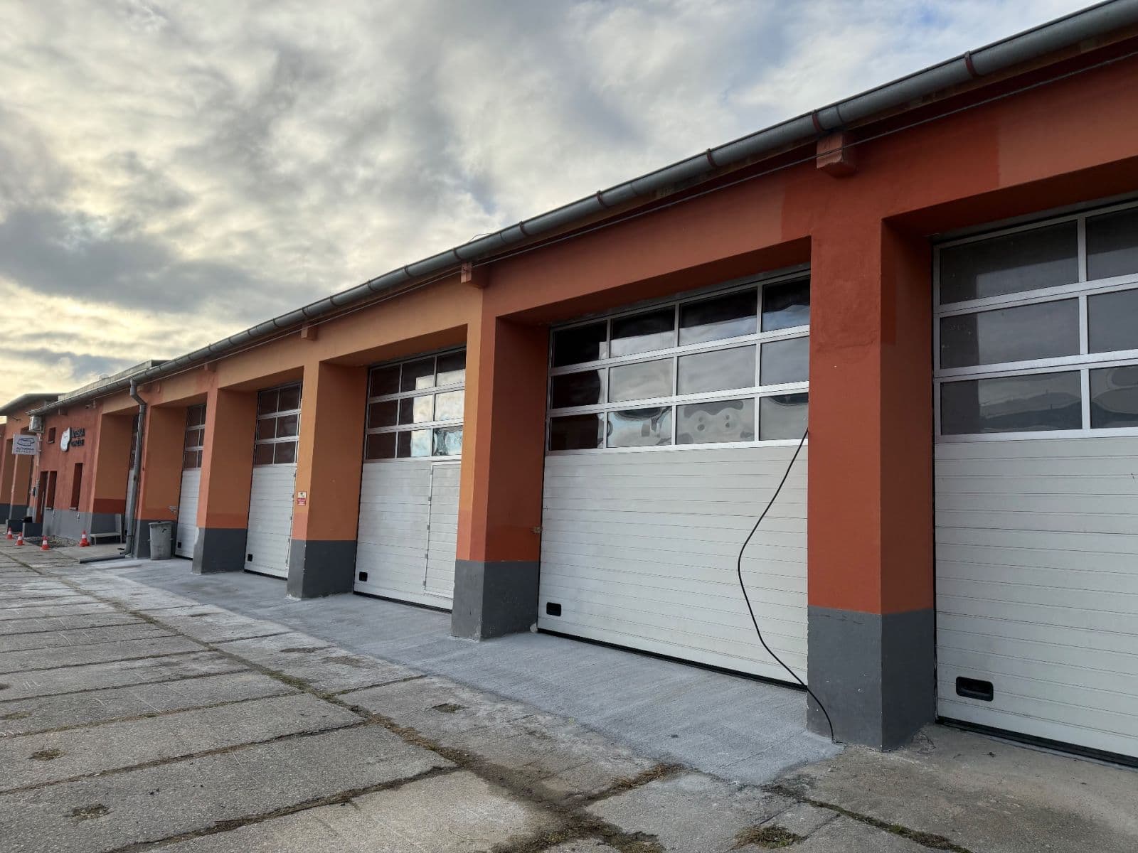 garage to rent, 340 m², Domažlice, Plzeňský Region garage to rent, 340 m², Domažlice, Plzeňský Region