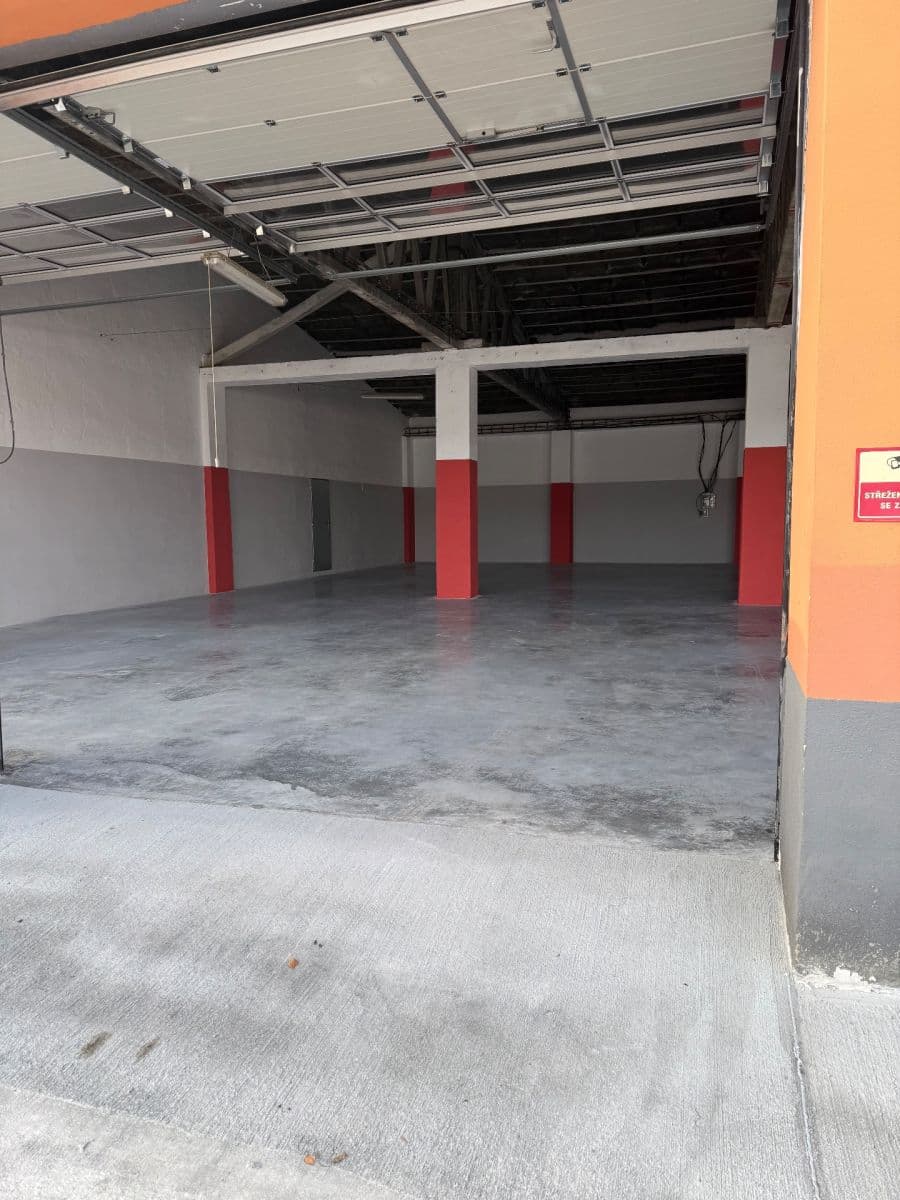 garage to rent, 340 m², Domažlice, Plzeňský Region garage to rent, 340 m², Domažlice, Plzeňský Region
