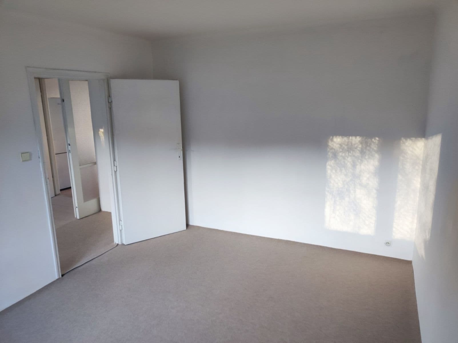 2 bedroom flat to rent, 50 m², Jeremenkova, Prague, Prague 2 bedroom flat to rent, 50 m², Jeremenkova, Prague, Prague