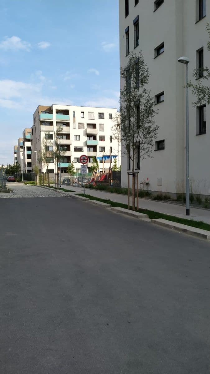 Studio flat to rent, 34 m², Waltariho, Prague, Prague Studio flat to rent, 34 m², Waltariho, Prague, Prague