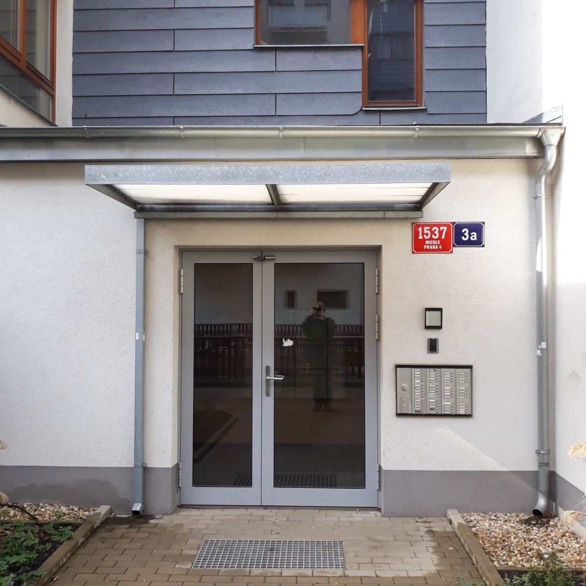 2 bedroom with open-plan kitchen flat to rent, 80 m², Hanusova, Prague, Prague 2 bedroom with open-plan kitchen flat to rent, 80 m², Hanusova, Prague, Prague