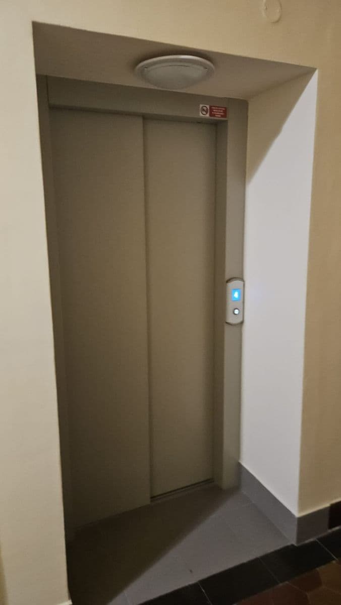 1 bedroom with open-plan kitchen flat to rent, 51 m², Čechova, Plzeň, Plzeňský Region 1 bedroom with open-plan kitchen flat to rent, 51 m², Čechova, Plzeň, Plzeňský Region