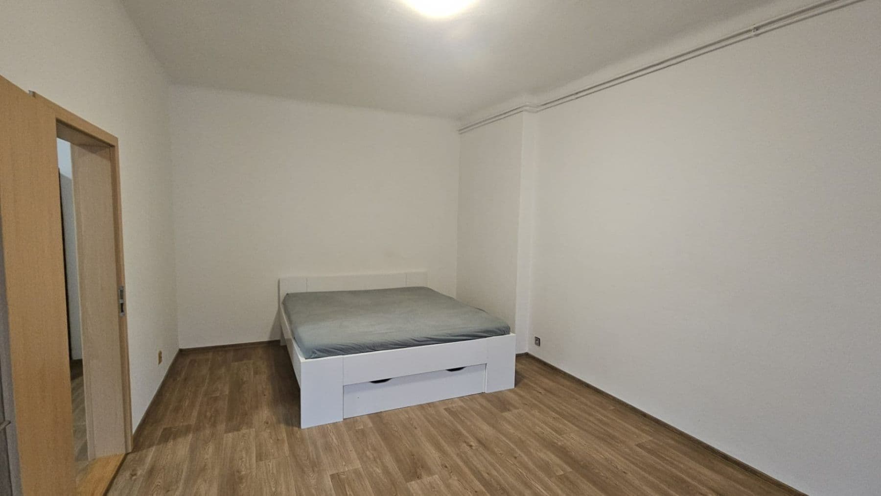 1 bedroom with open-plan kitchen flat to rent, 51 m², Čechova, Plzeň, Plzeňský Region 1 bedroom with open-plan kitchen flat to rent, 51 m², Čechova, Plzeň, Plzeňský Region