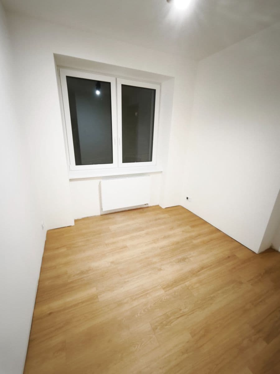 2 bedroom with open-plan kitchen flat to rent, 61 m², Jižní, Jablonec nad Nisou, Liberecký Region 2 bedroom with open-plan kitchen flat to rent, 61 m², Jižní, Jablonec nad Nisou, Liberecký Region