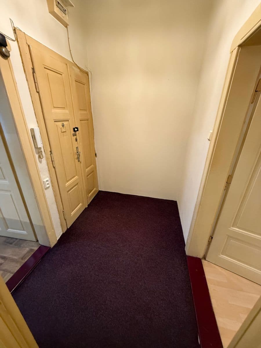 1 bedroom flat to rent, 39 m², Francouzská, Prague, Prague 1 bedroom flat to rent, 39 m², Francouzská, Prague, Prague