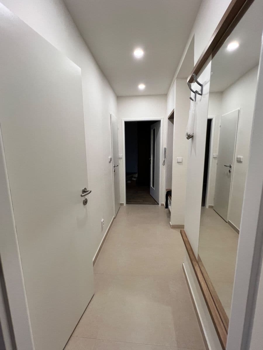 2 bedroom flat to rent, 53 m², Na Míčánce, Prague, Prague 2 bedroom flat to rent, 53 m², Na Míčánce, Prague, Prague