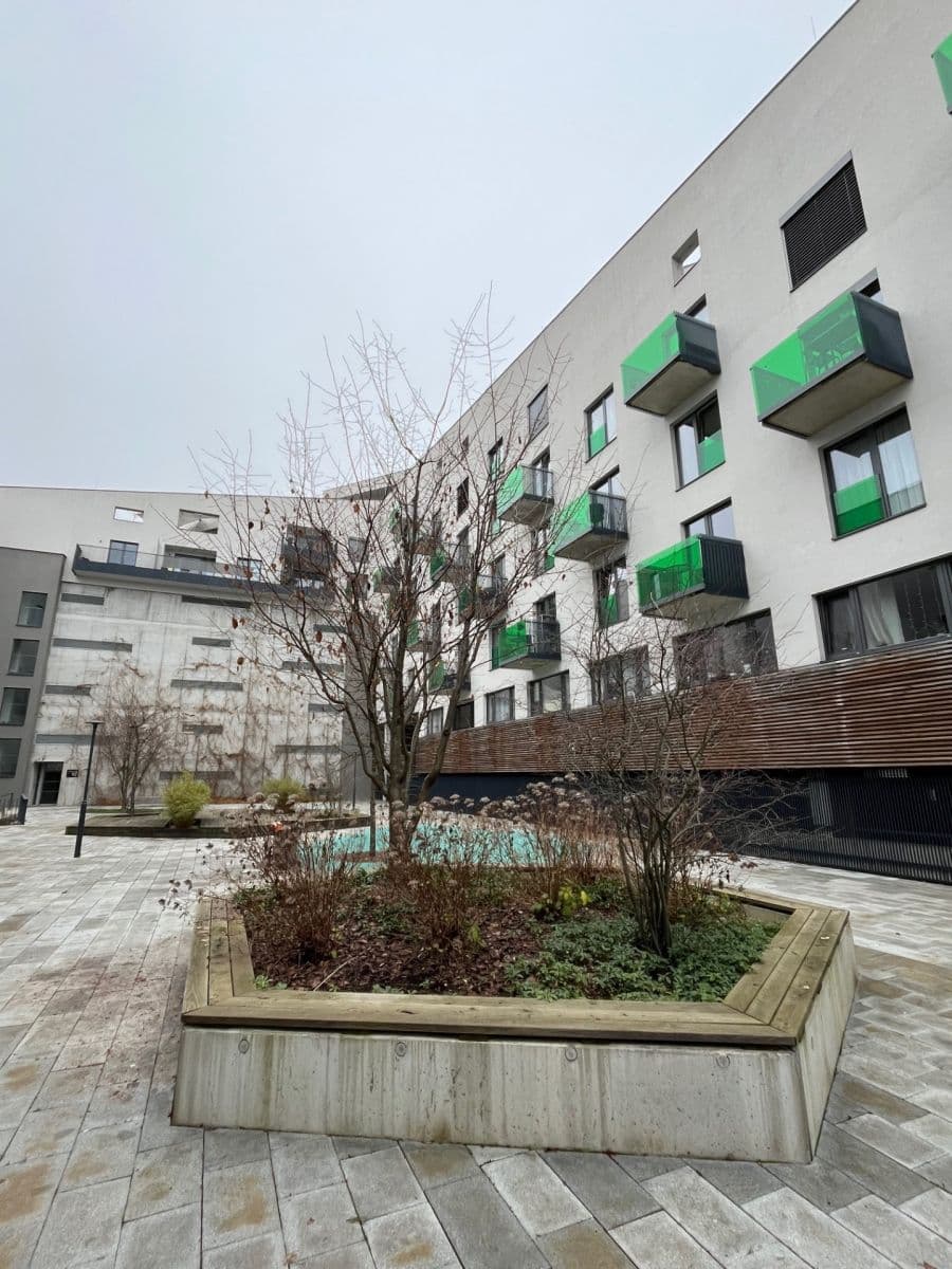 1 bedroom with open-plan kitchen flat to rent, 55 m², Papírnická, Plzeň, Plzeňský Region 1 bedroom with open-plan kitchen flat to rent, 55 m², Papírnická, Plzeň, Plzeňský Region