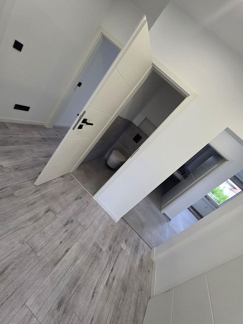 3 bedroom with open-plan kitchen flat to rent, 100 m², Obereisesheimerstraße 21, Heilbronn Neckargartach, Baden-Württemberg 3 bedroom with open-plan kitchen flat to rent, 100 m², Obereisesheimerstraße 21, Heilbronn Neckargartach, Baden-Württemberg